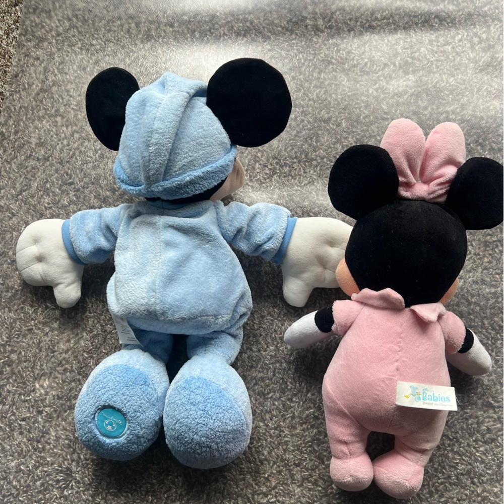 Disney Babies Baby Mickey Mouse and Minnie Mouse plush wearing pajamas - Picture 9 of 14